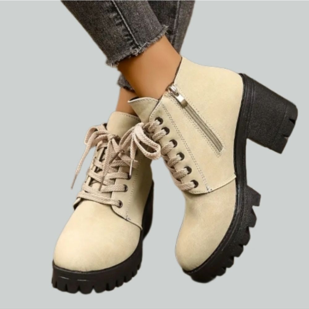 Ladies Lace Up Chunky Ankle Boots Size 8